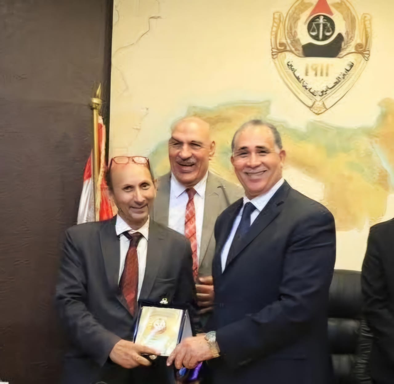 تحركات مستمرة من الدكتور حسين المطعني لدعم المعتقلين العراقيين في الإمارات