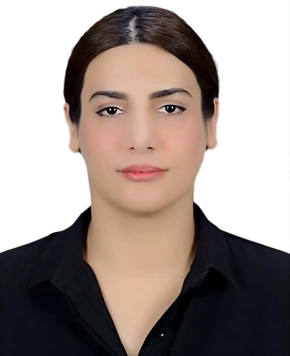 السفيره/ نادين برزانى